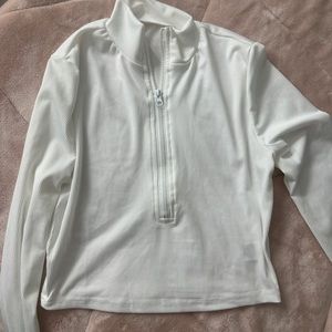 White long sleeve zipper crop top